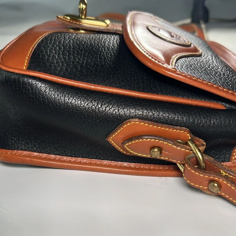 Top Carry All Weather Leather Vtg Dooney & Bourke Turnlock